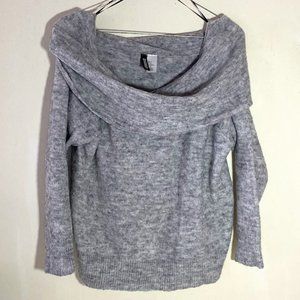 Off-the-shoulder Sweater